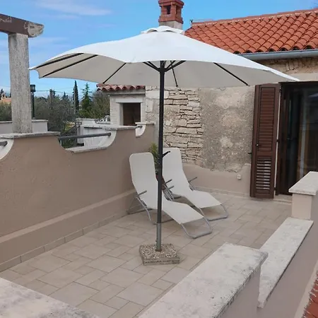 Deborah קרניצה